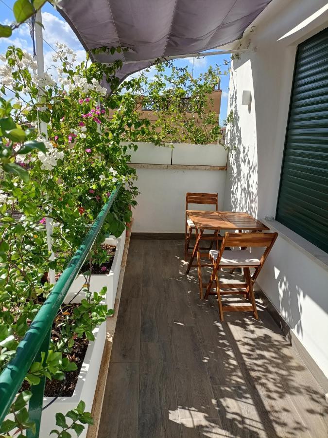 Apartment Rock N - Colosseo - Via Leonina Rom